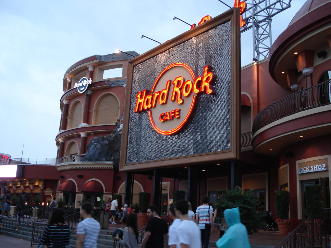 World's largest Hard Rock Cafe - leckeres Nachtessen! World's largest Hard Rock Cafe - leckeres Nachtessen!