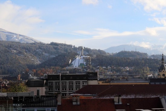 Sicht von Innsbruck auf die Bergisel Sicht von Innsbruck auf die Bergisel