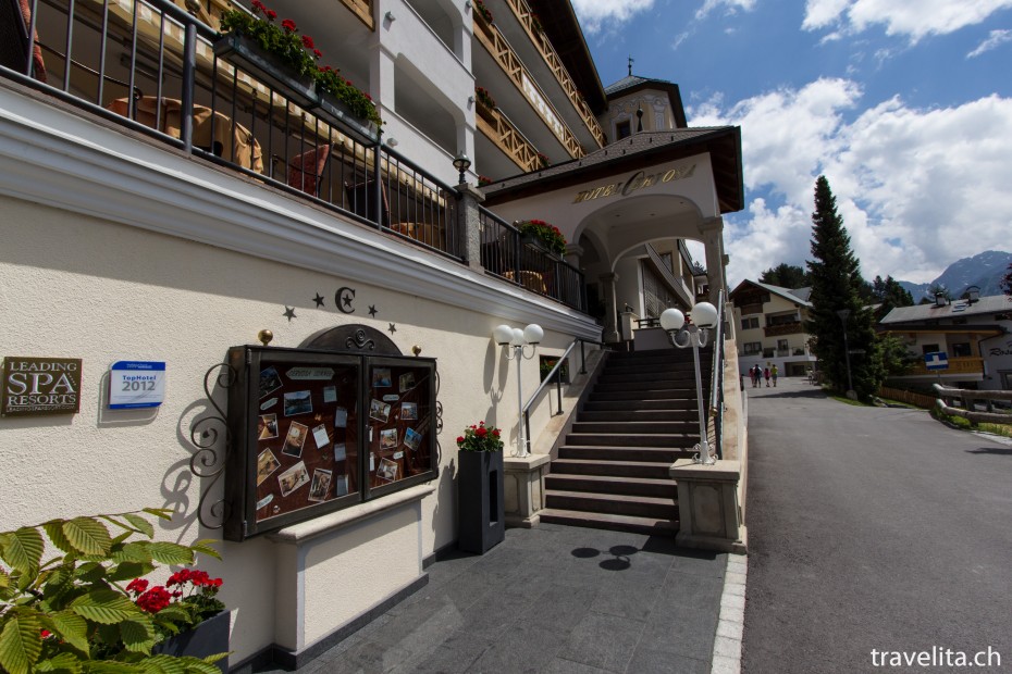 Eingang Hotel Cervosa Eingang Hotel Cervosa