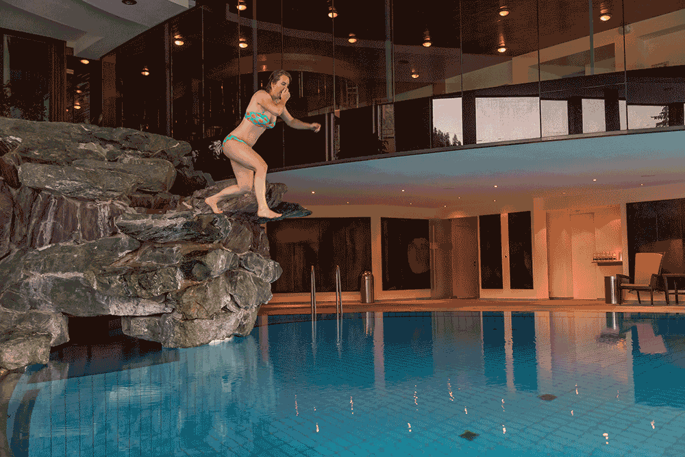 Badrutts-Pool-Party