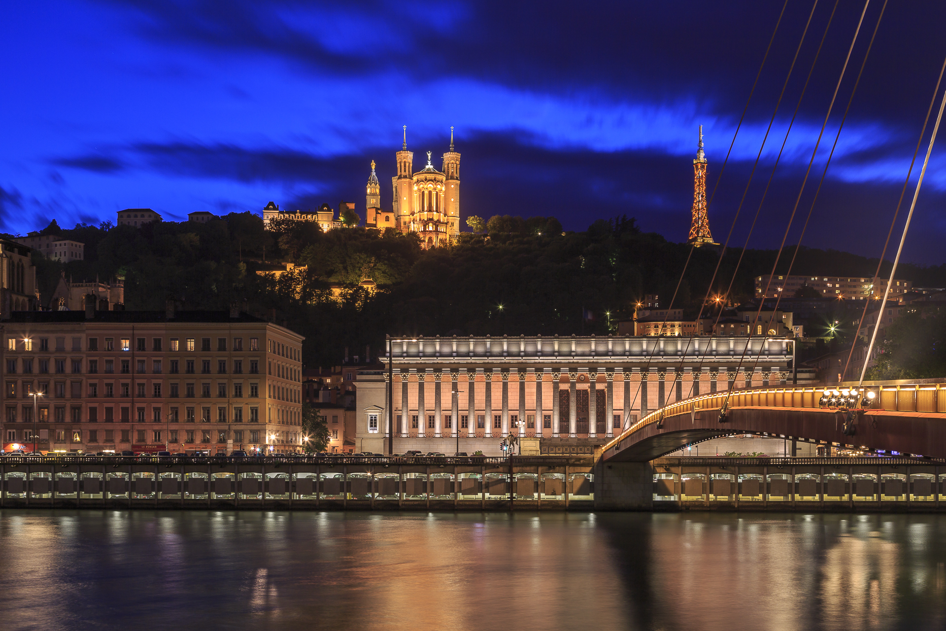 Lyon-Saonne-Blue-Hour-1