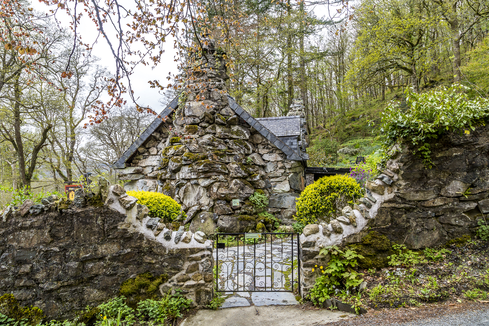 The-ugly-House