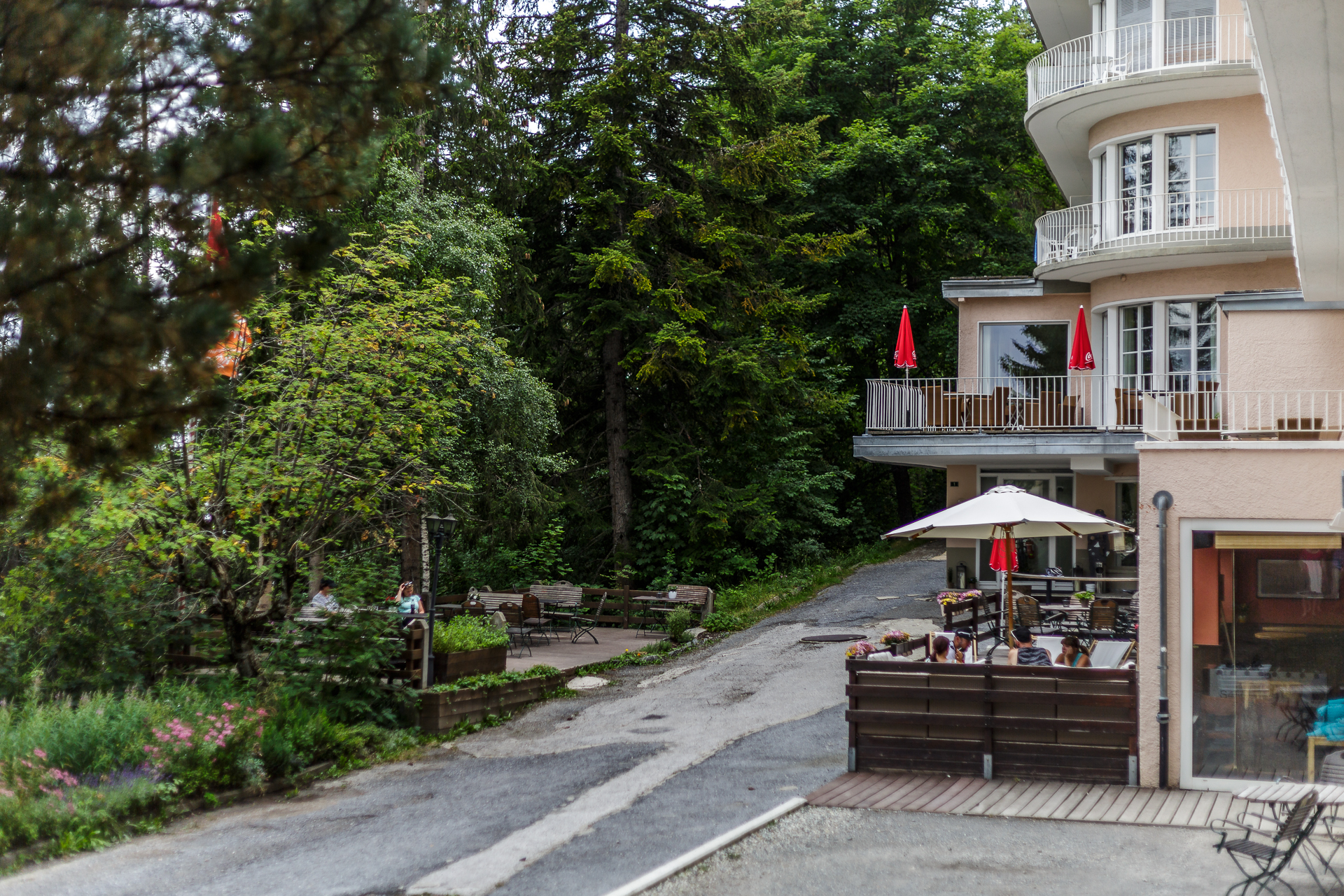 Sportclub-Carlton-Crans-Montana-Lounge