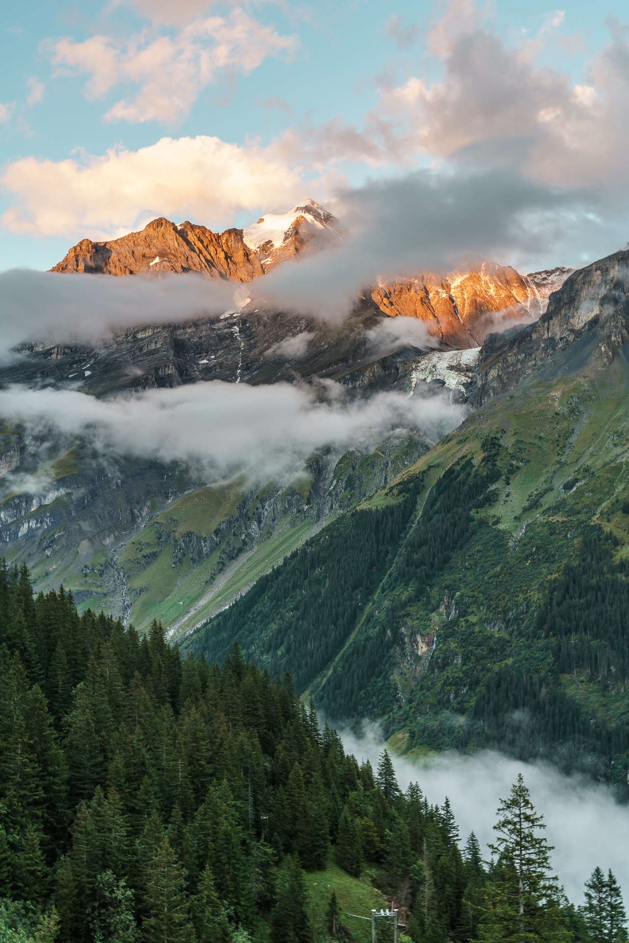 Jungfrau-im-Abendlicht