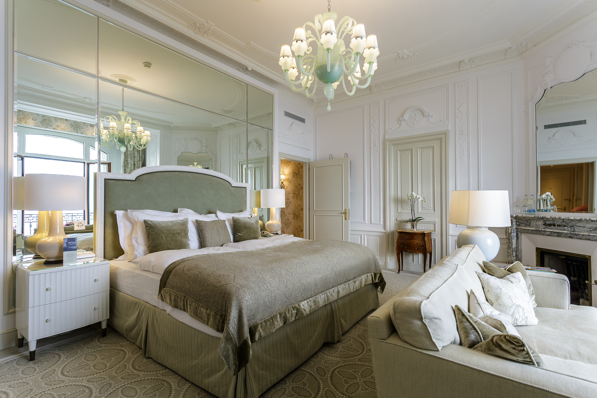 Beau-Rivage-Palace-Juniour-Suite-2