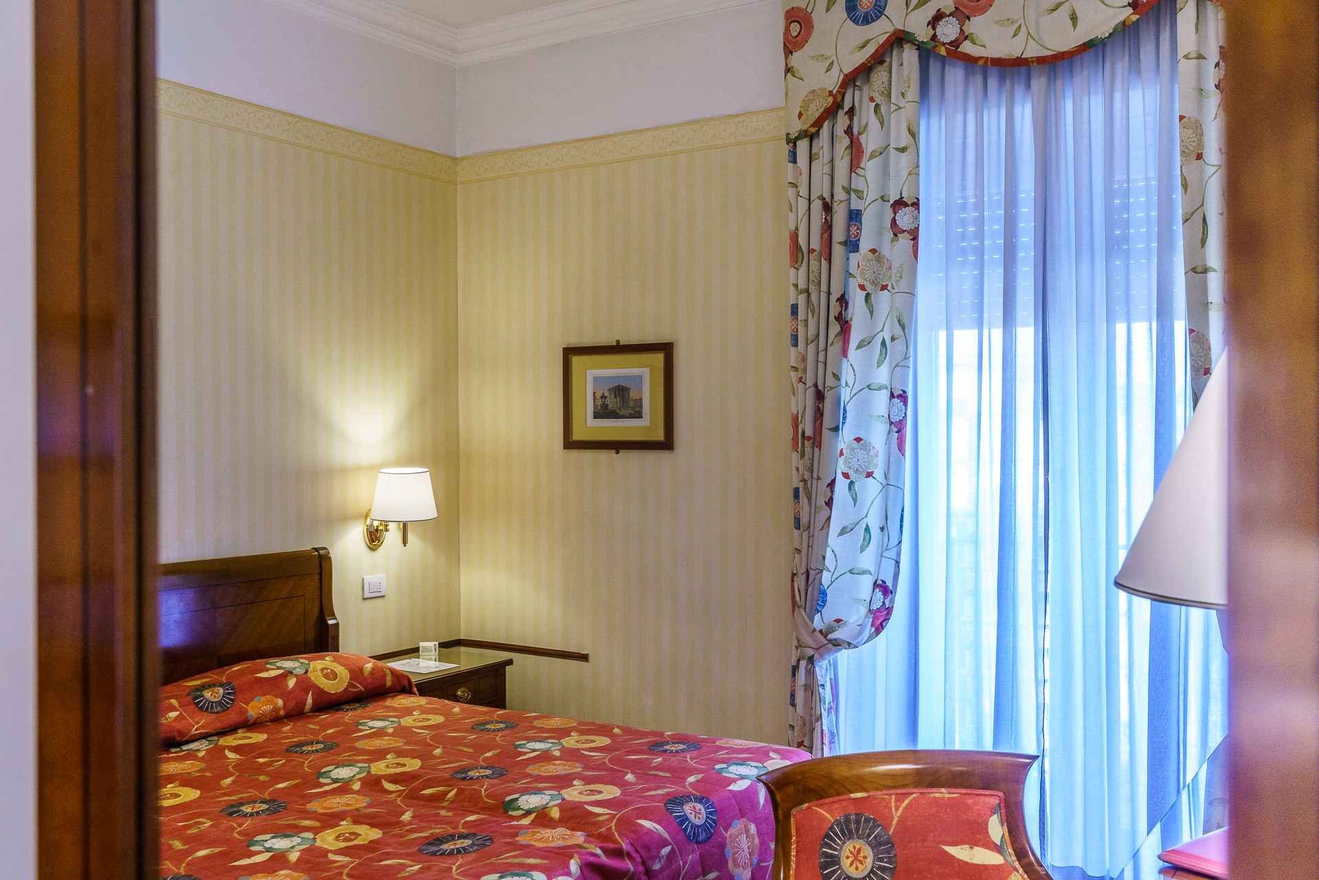Hotel-Victoria-Rom-Zimmer
