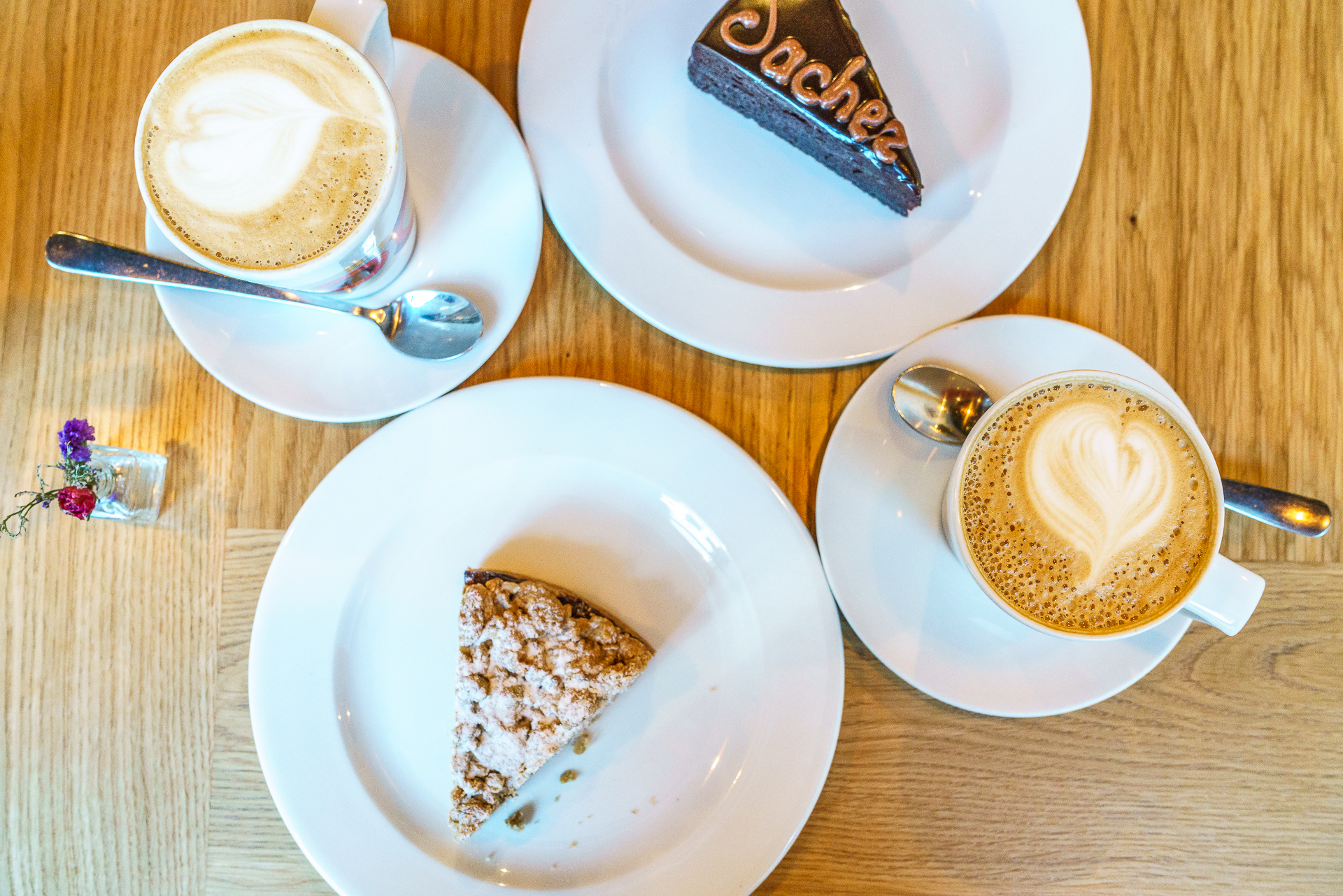 Bonch-Sankt-Petersburg-Coffee-Cake