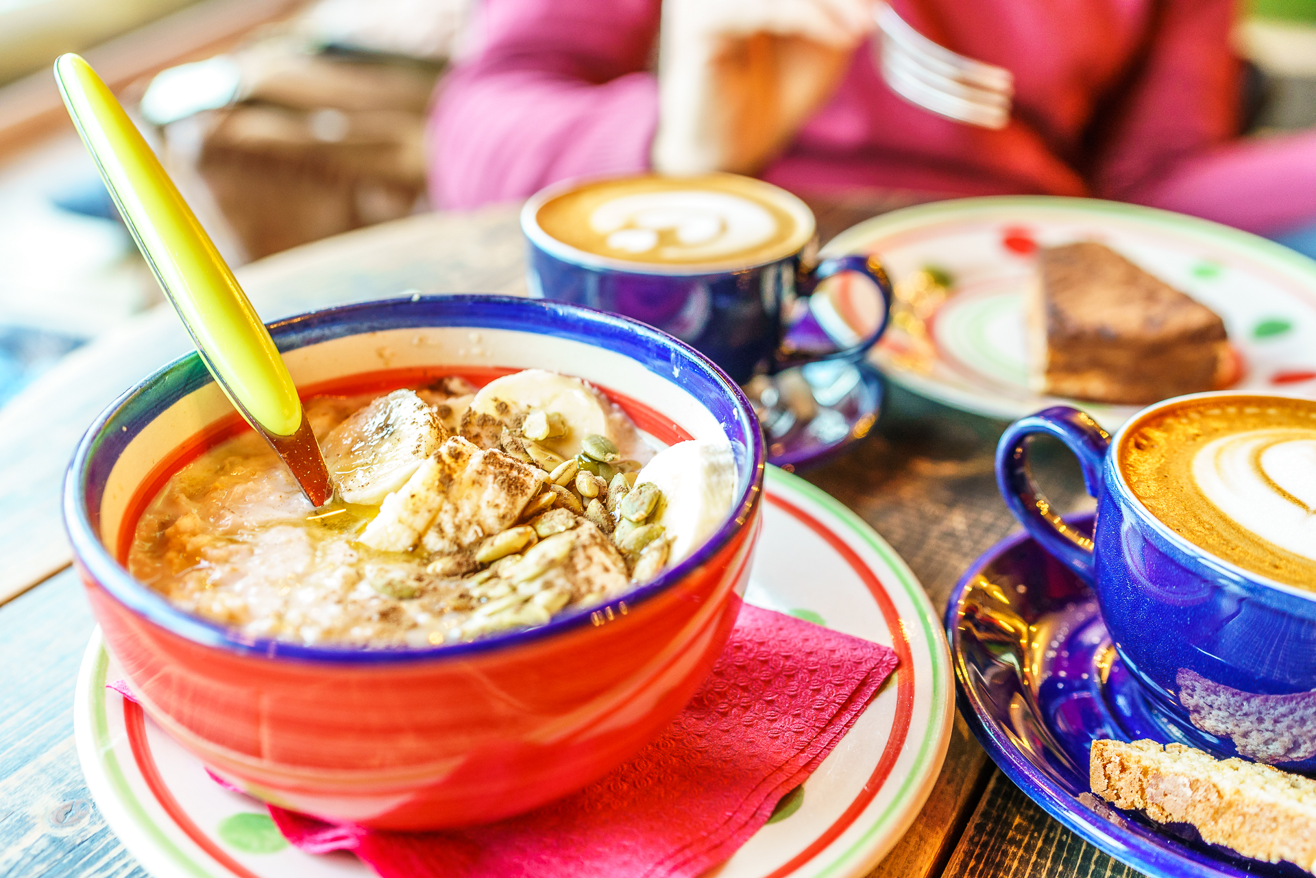 Kofe-na-kukhne-Cafe-Sankt-Petersburg-Porridge