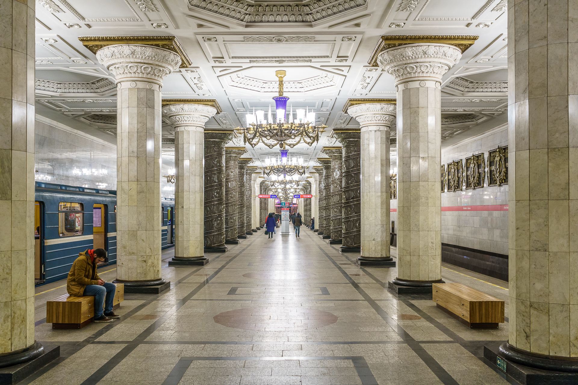 Metro-Sankt-Petersburg-Avtovo