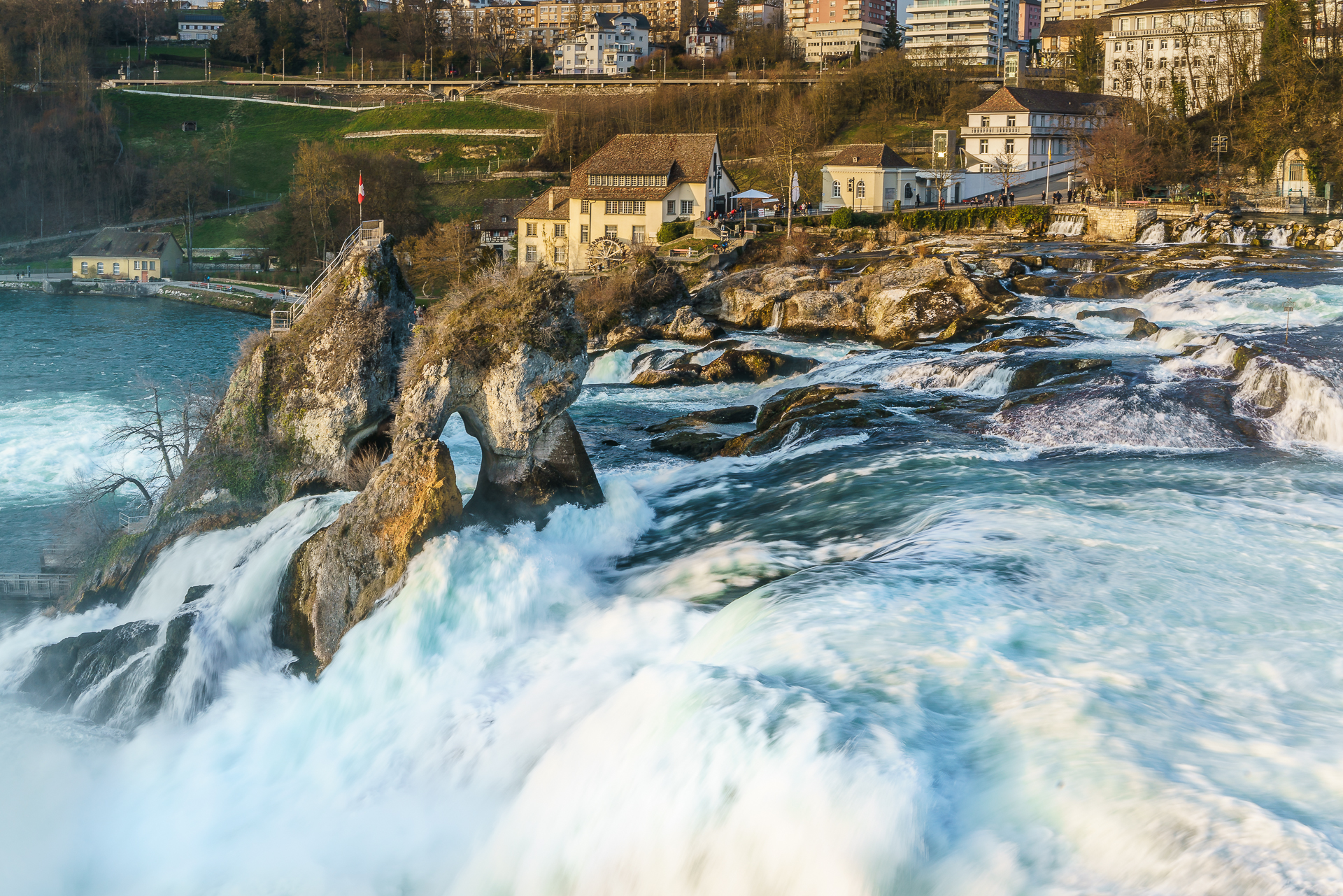 Rheinfall-Fruehling