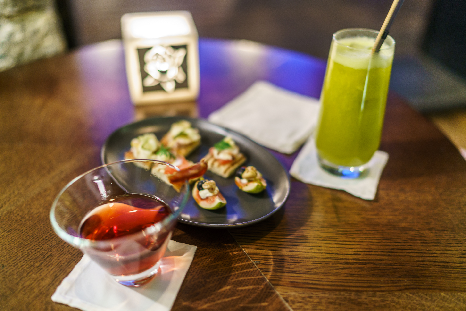 Alila-Jabal-Akhdar-Rose-Lounge-Drinks