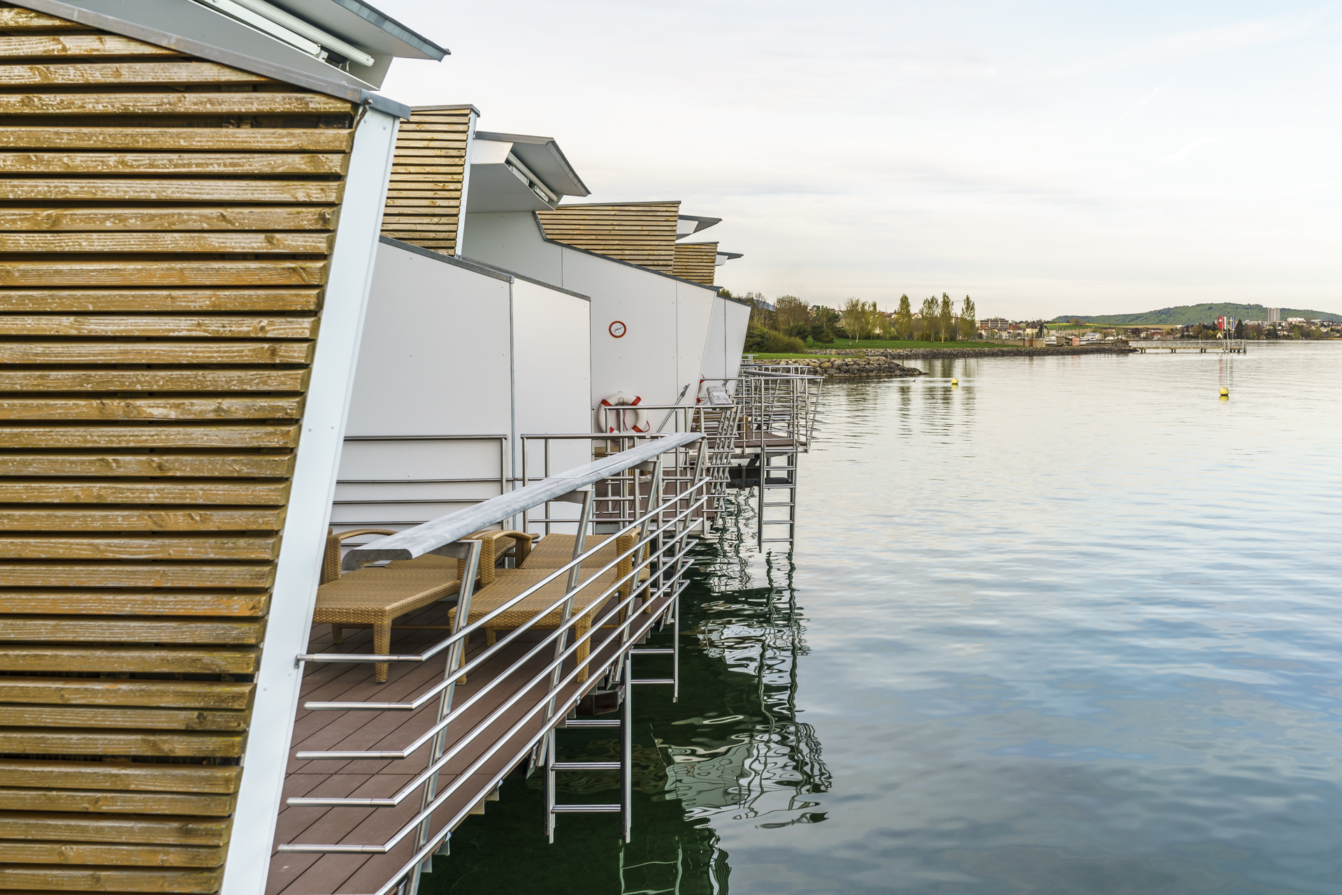 Hotel-Palafitte-Lakeside-Bungalow-Neuenburgersee