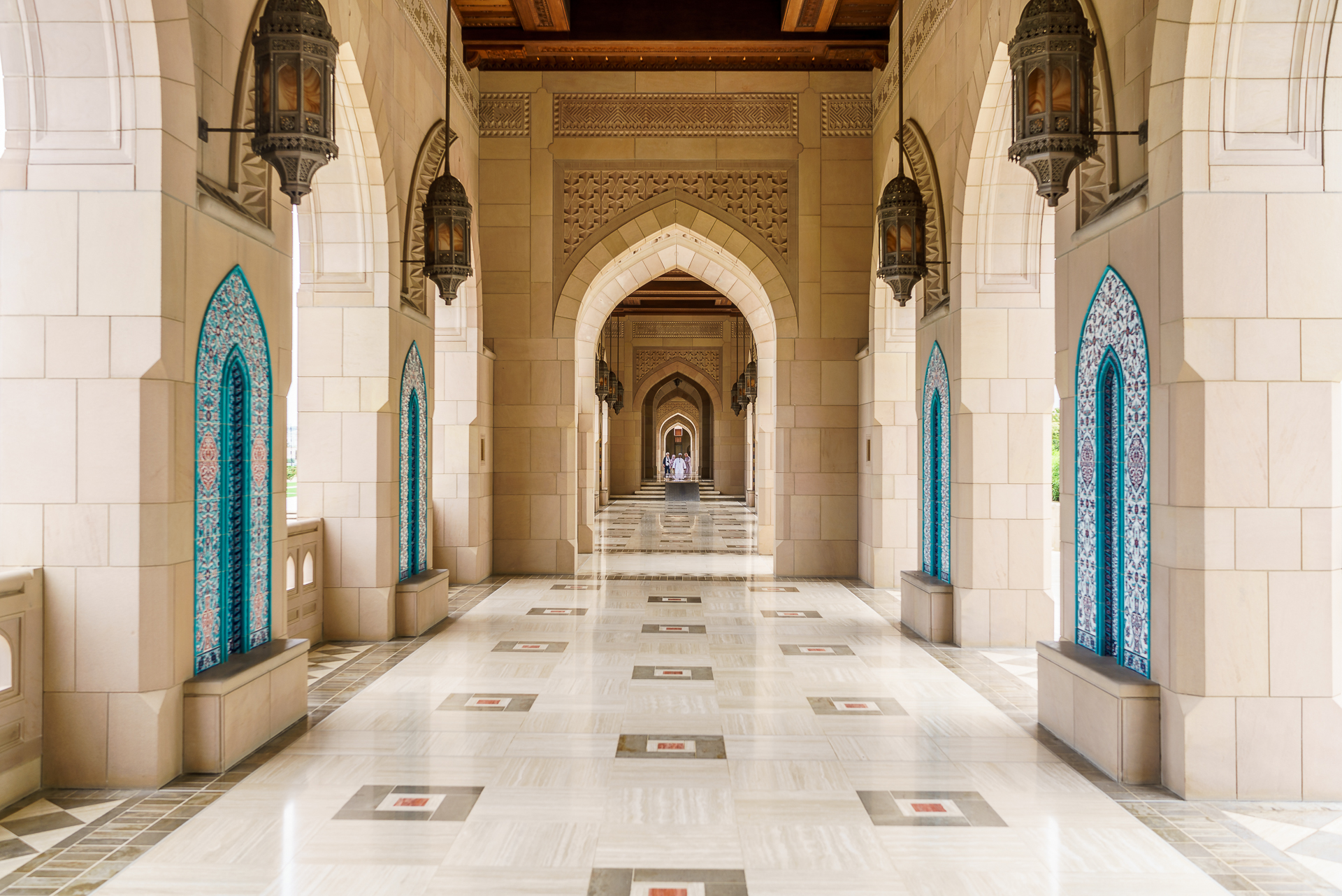 Grosse-Sultan-Qabus-Moschee-3