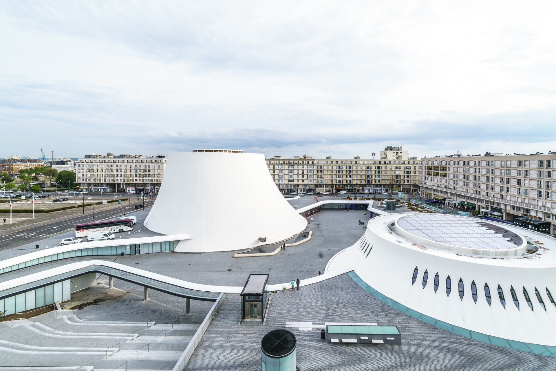 Le-Volcan-Niemeyer