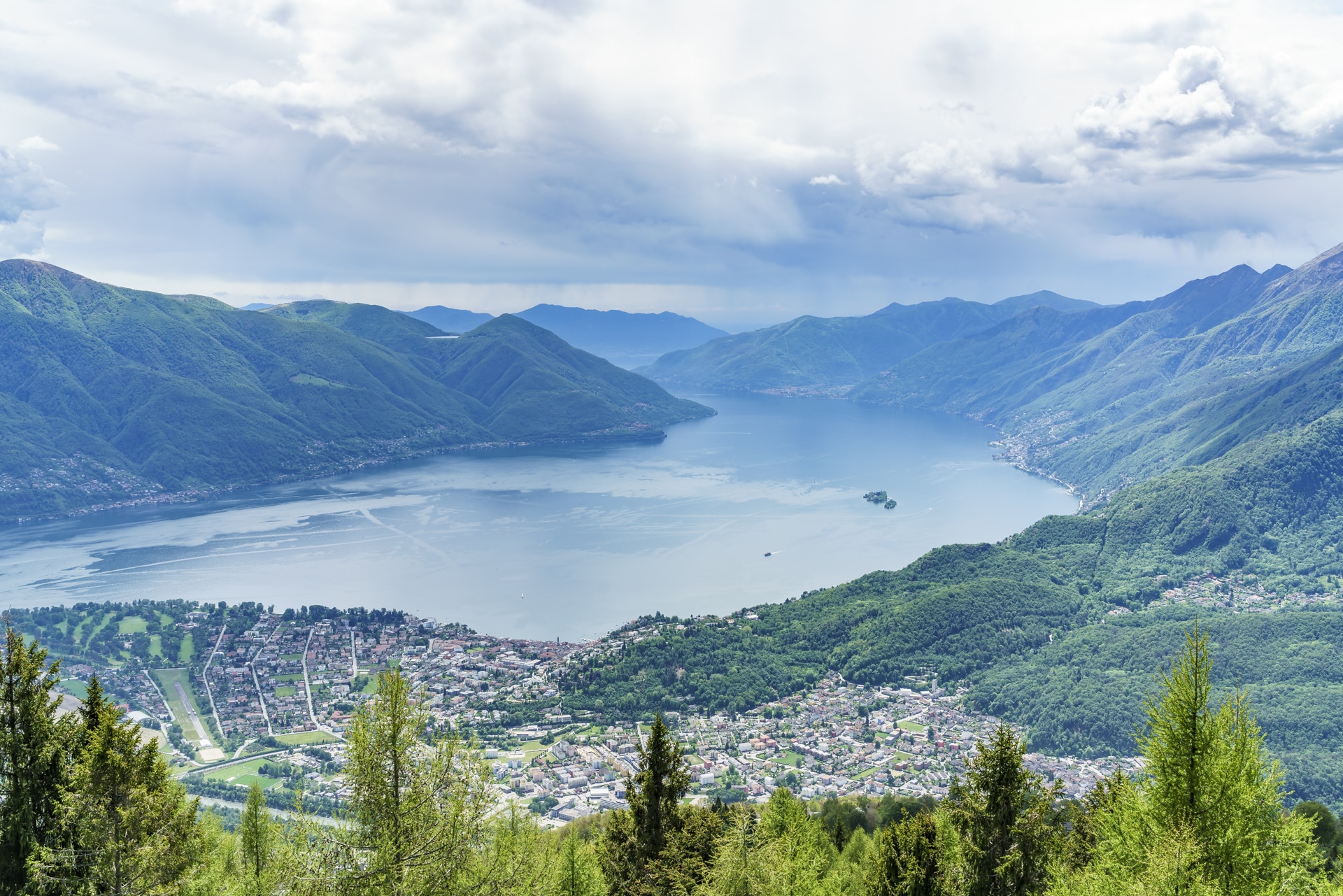 Aussicht-Lago-Maggiore-Cardada-2