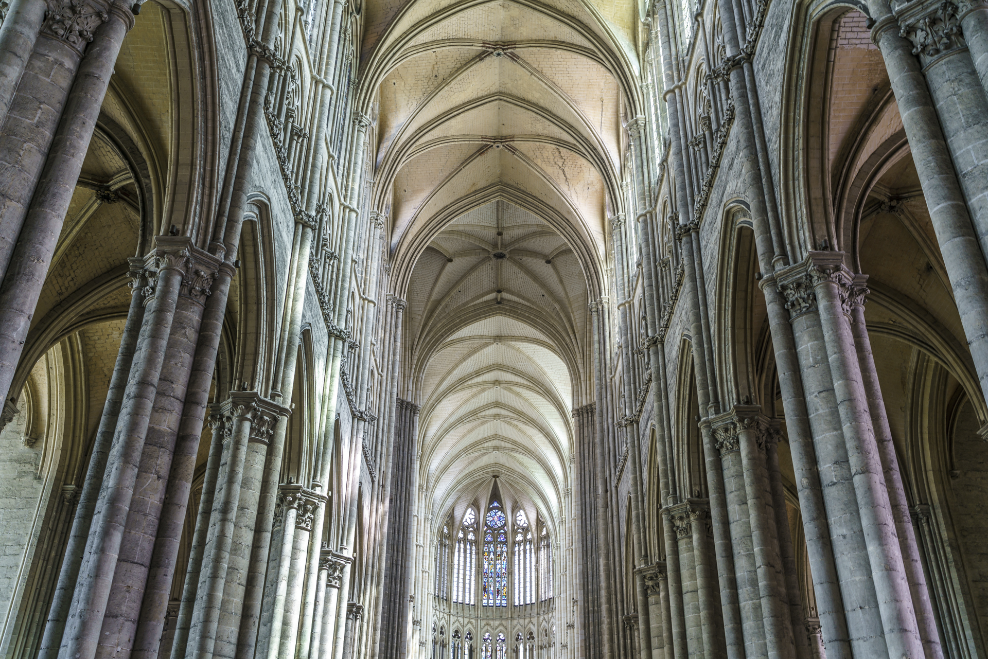 Katherale-Notre-Dame-Amiens-2