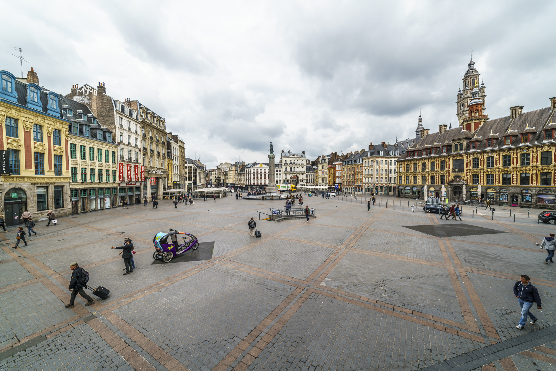 Lille-Place-de-General-de-Gaulle