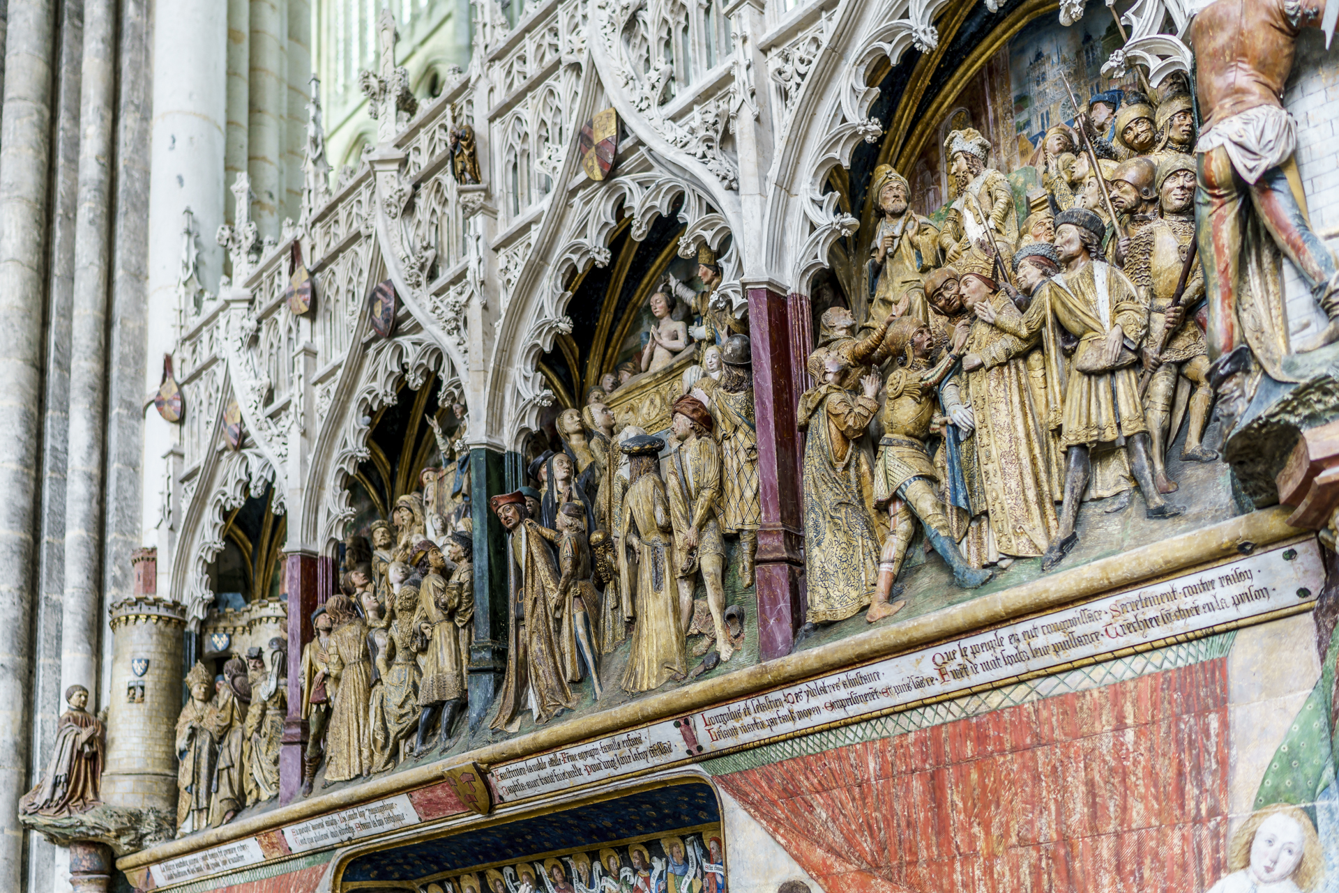 Schnitzereien-Kathedrale-Notre-Dame-Amiens