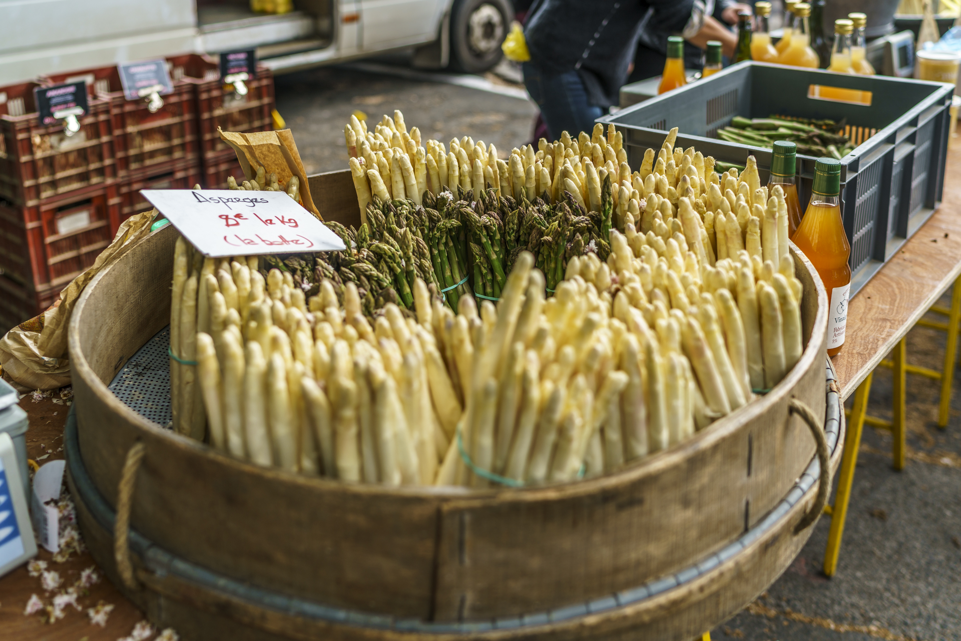 water-market-Amiens-Spargeln