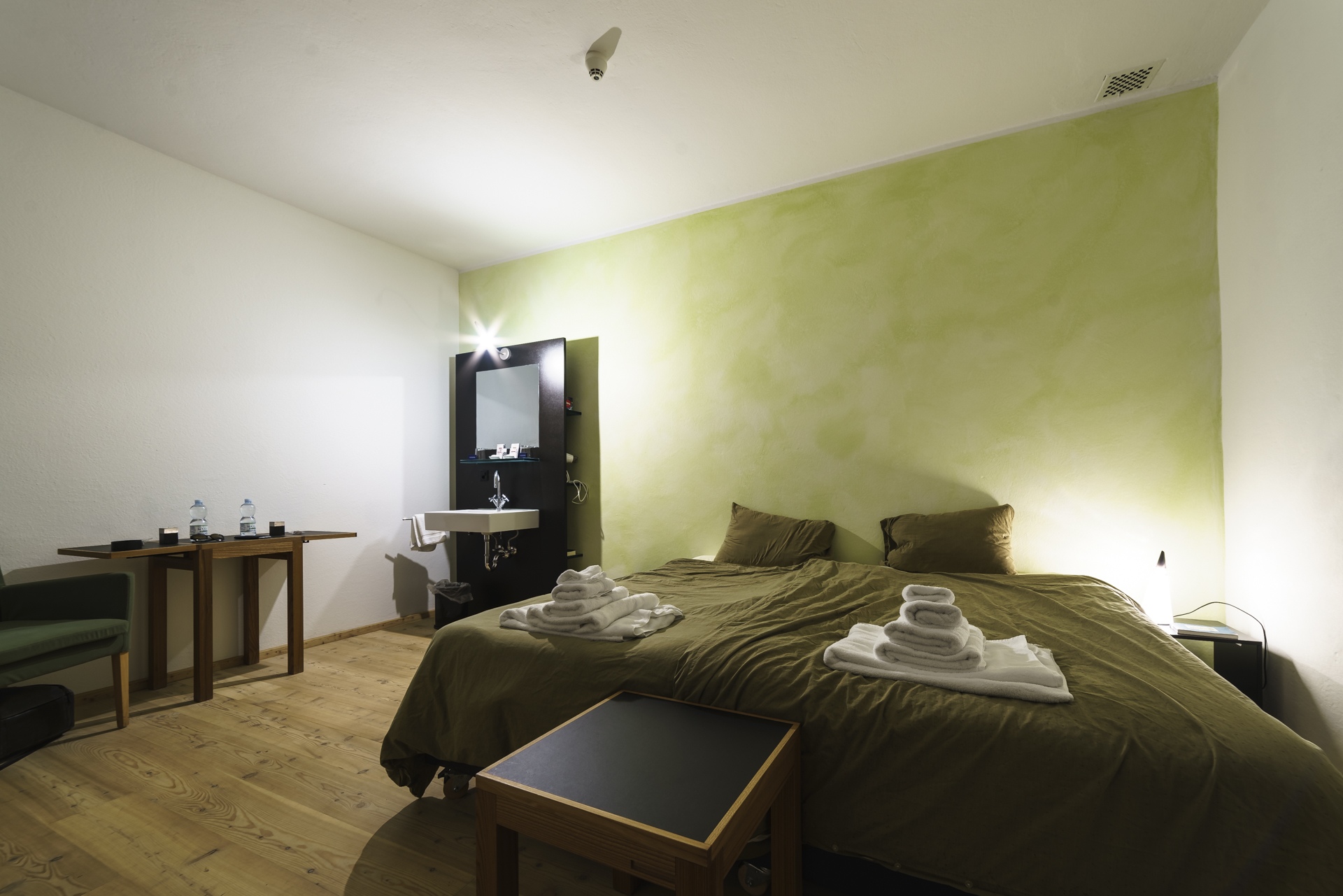 La-Claustra-Bunkerzimmer