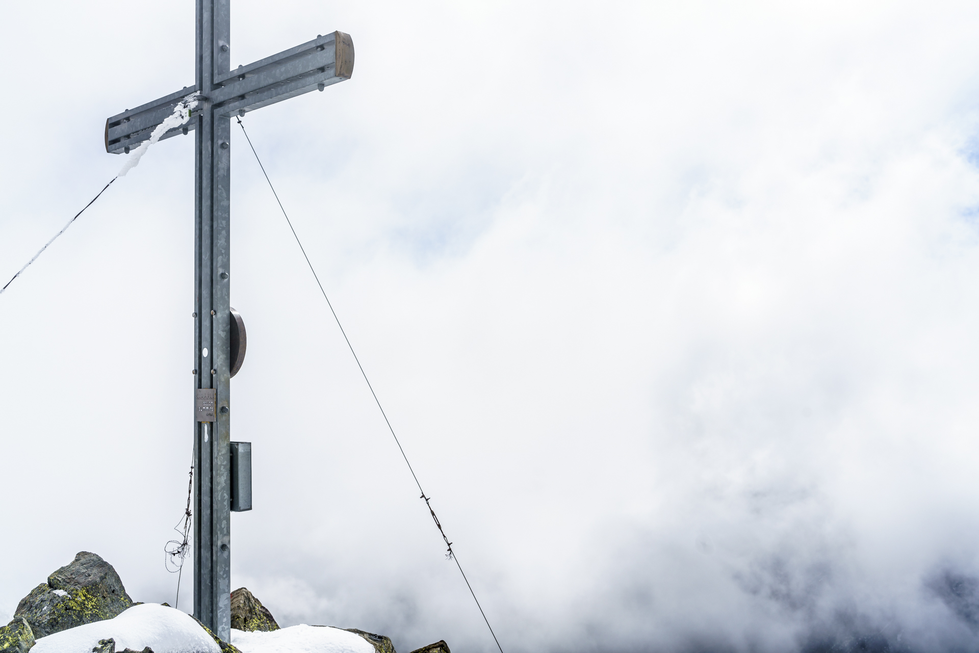 Rinnenspitze-Seven-Summits-Gipfelkreuz