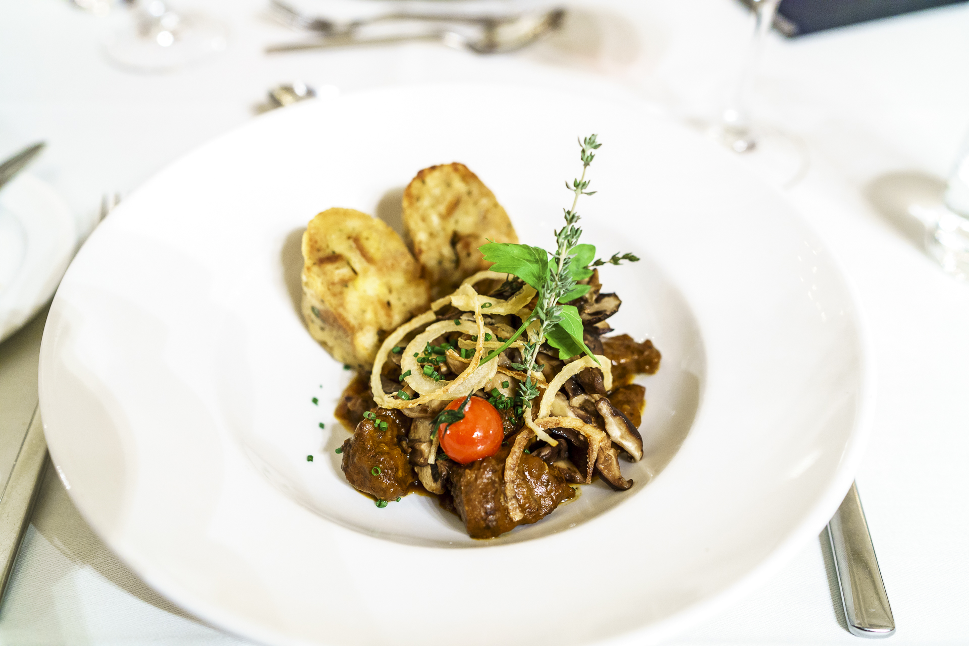 queen-victoria-saal-abendessen-pilatus-kulm-2