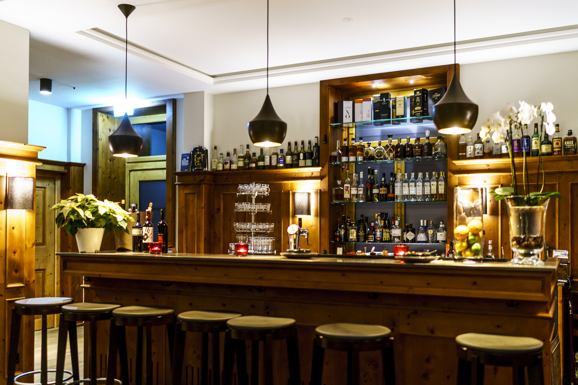 The-Alpina-Tschiertsche-Bar
