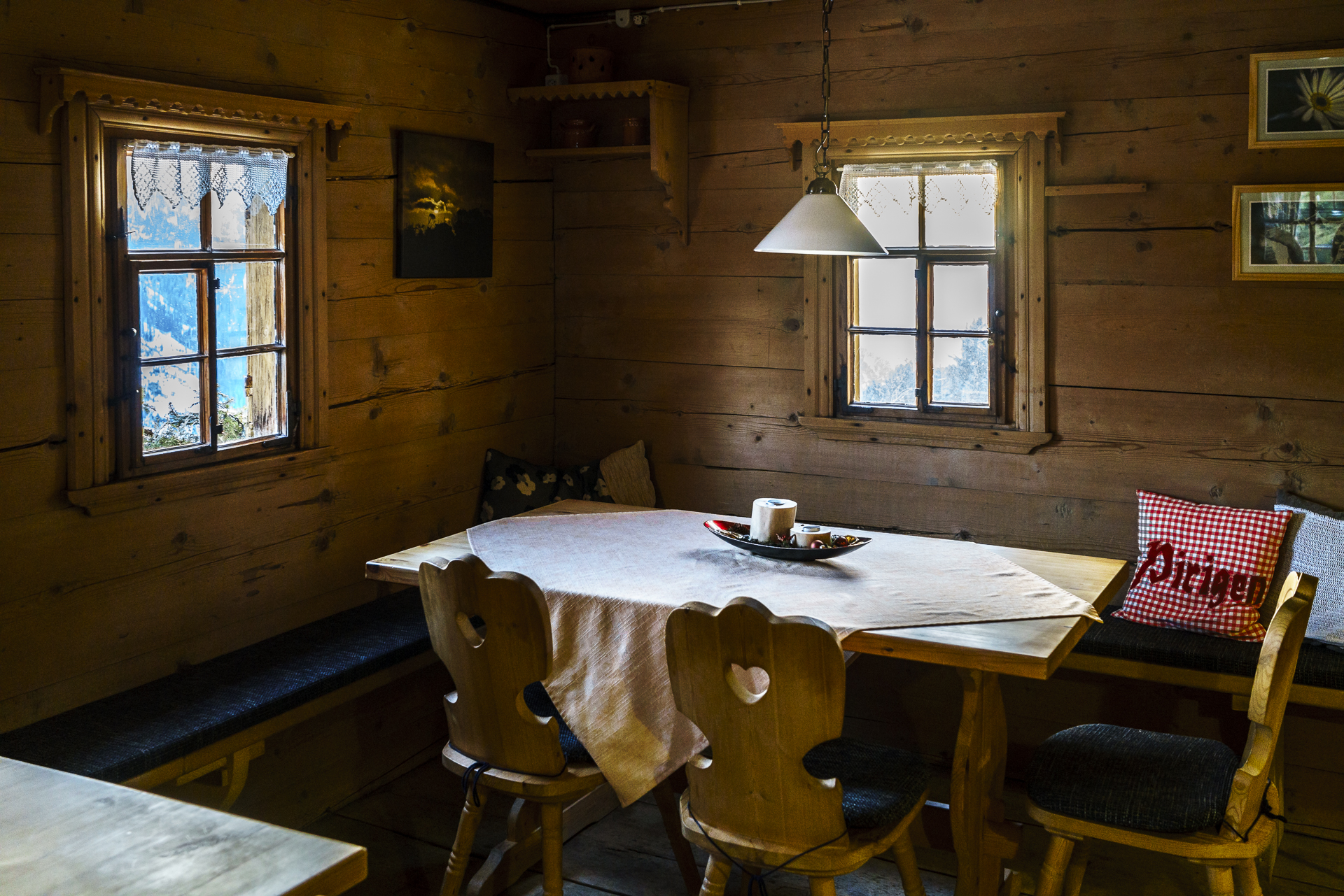 Skihaus Pirigen Stube