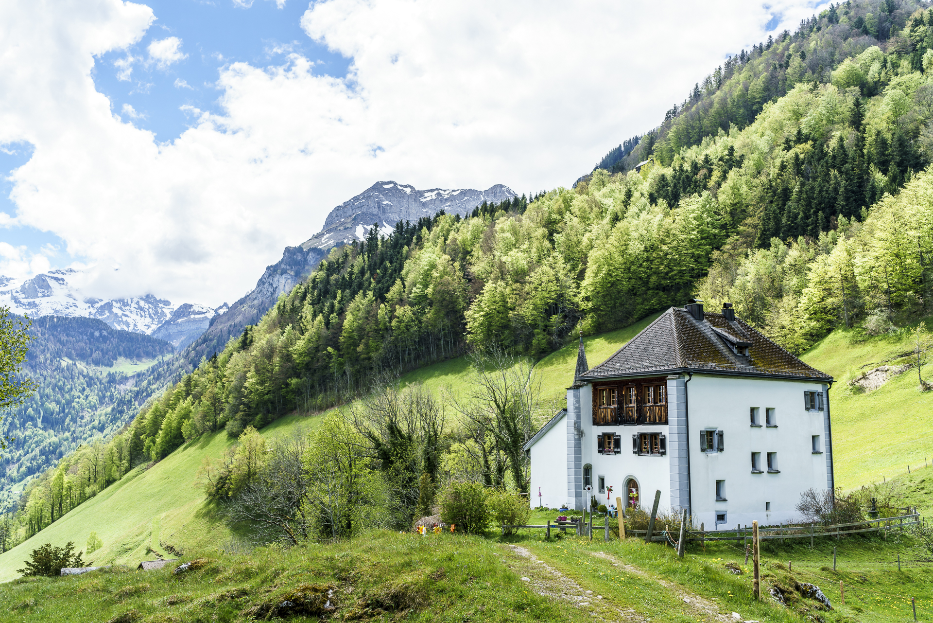 Schloss Beroldingen Weg der Schweiz