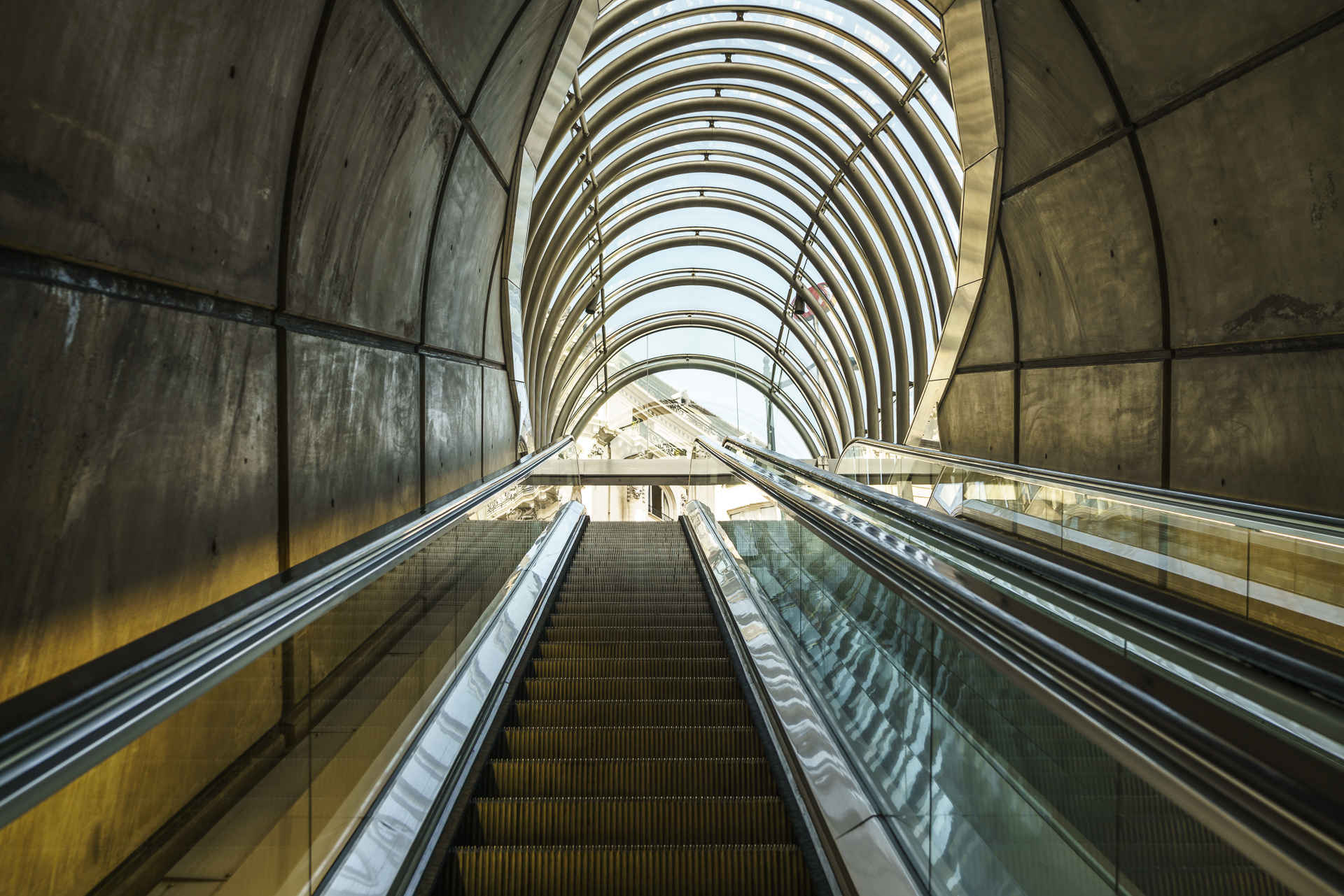 Norman Foster Metro Bilbao