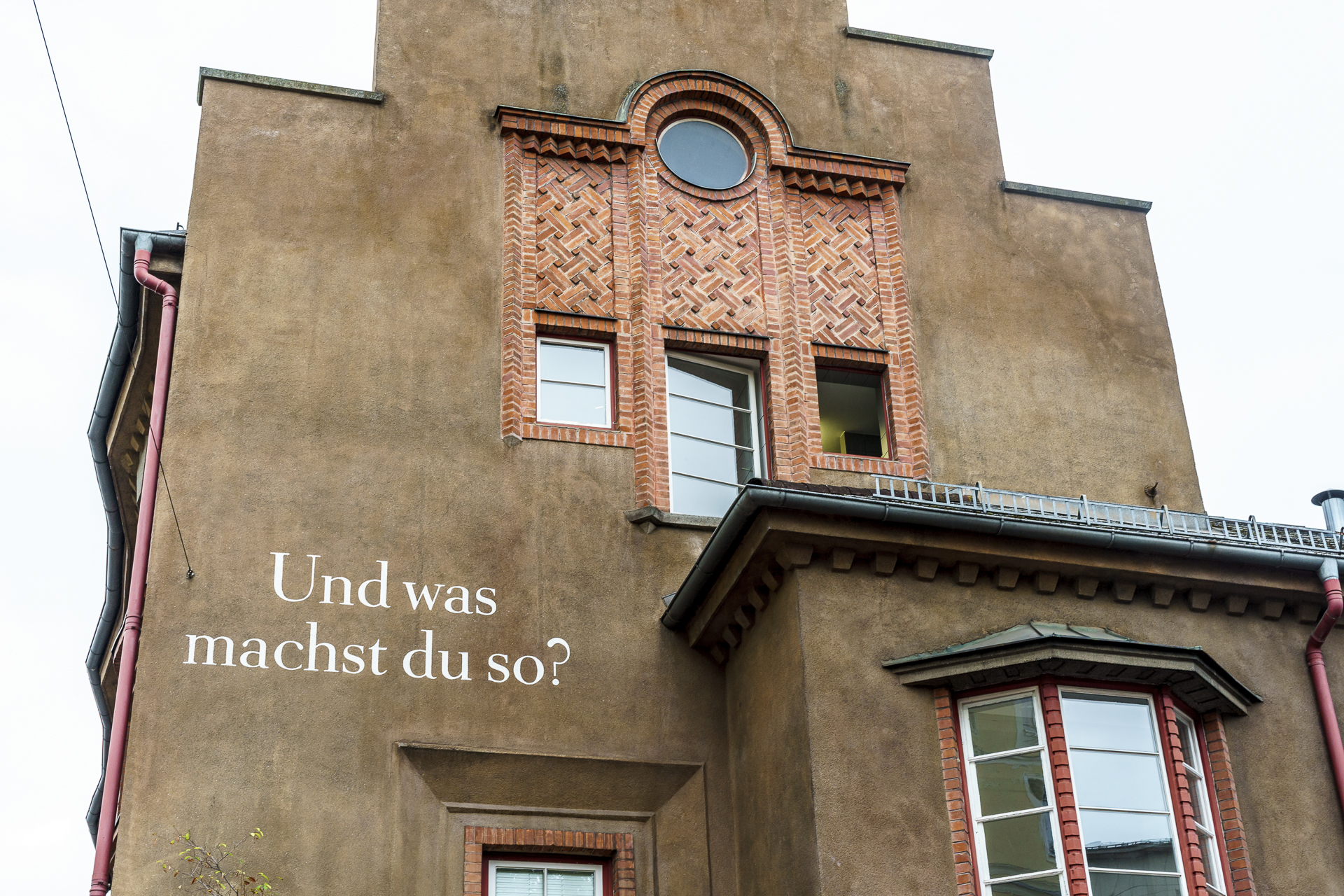 Und was machst du so?