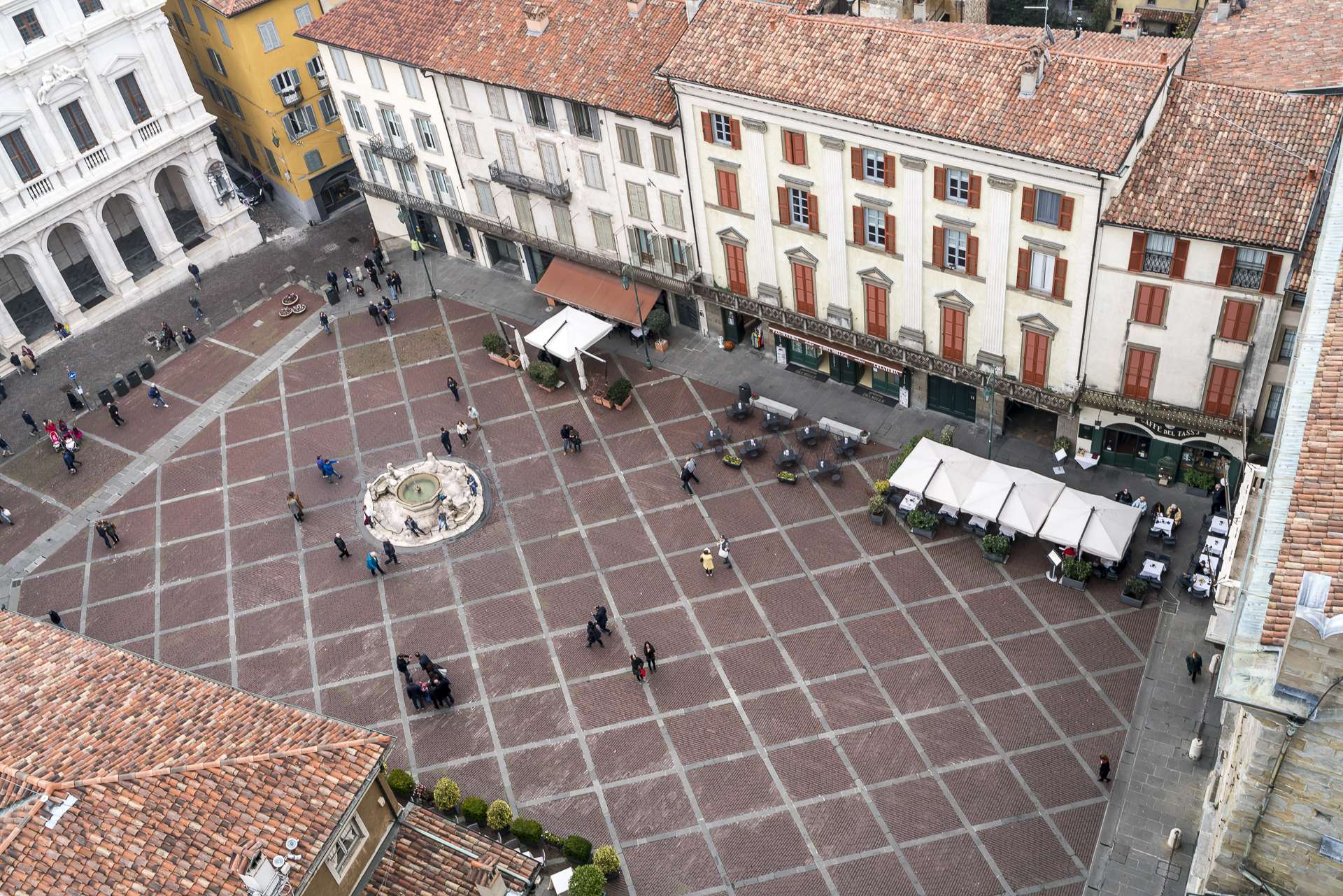 Campeone Torre Civica Aussicht