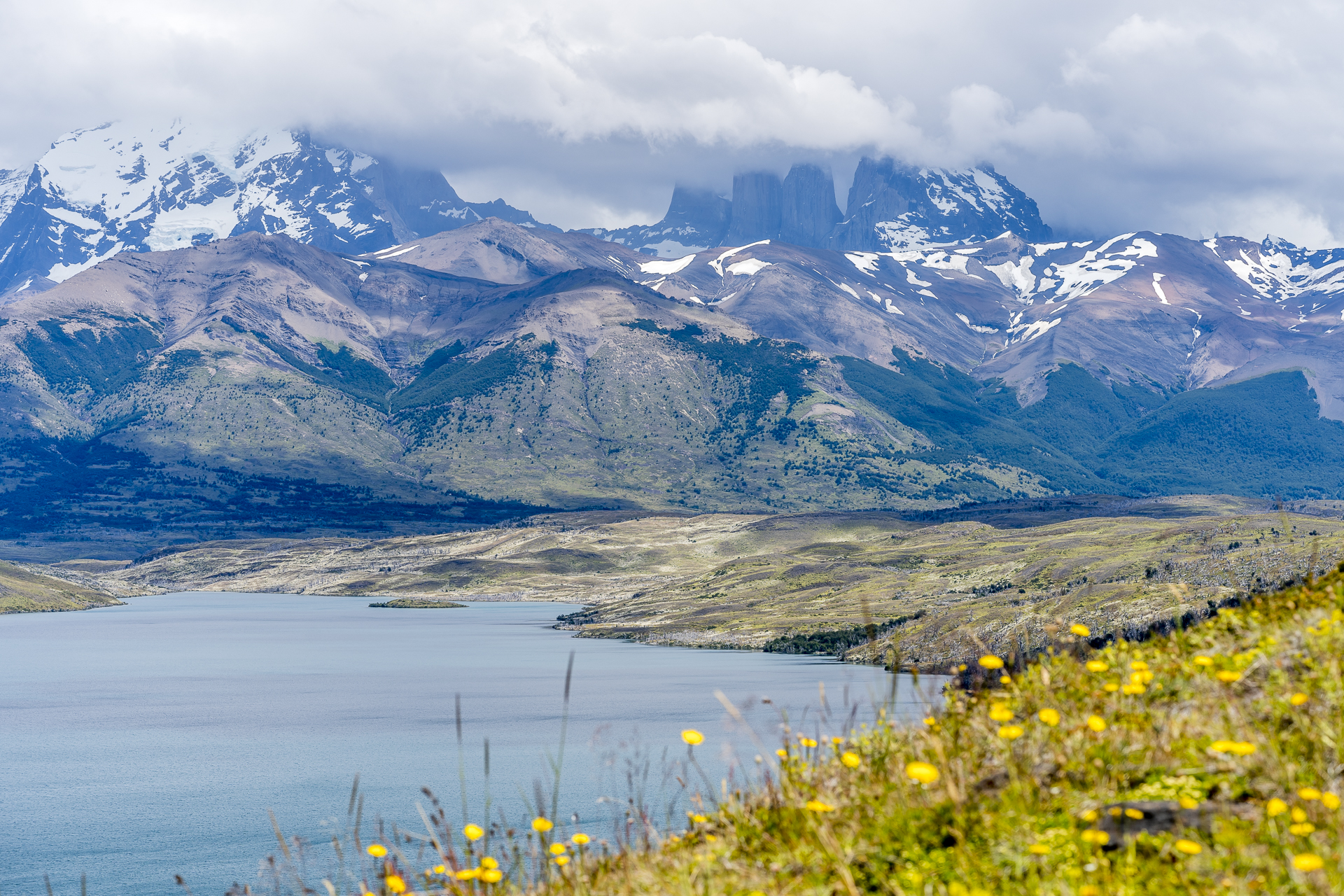 Laguna Azul Tores del Paine