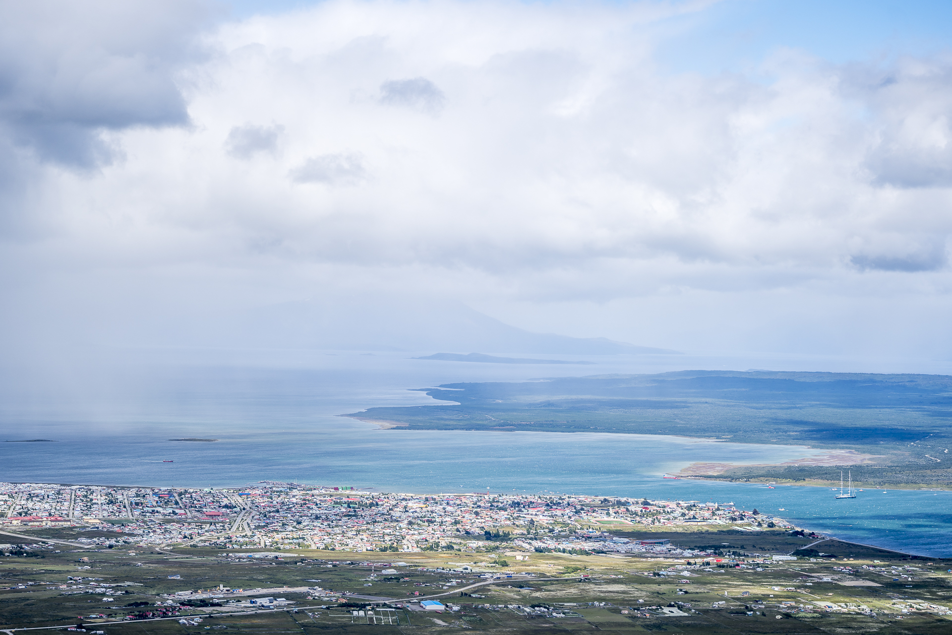 Aussicht auf Puerto Natales von Mirador Dorotea