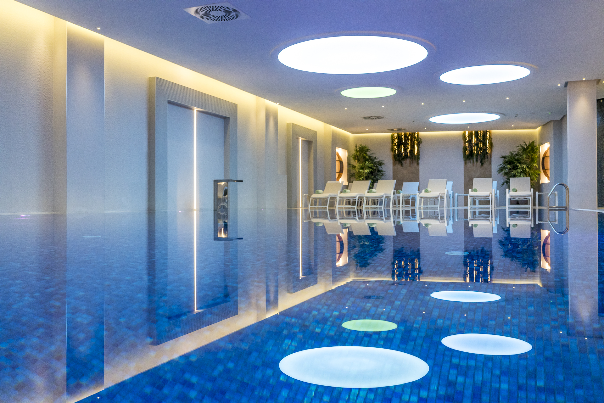 Pool Hotel Perast