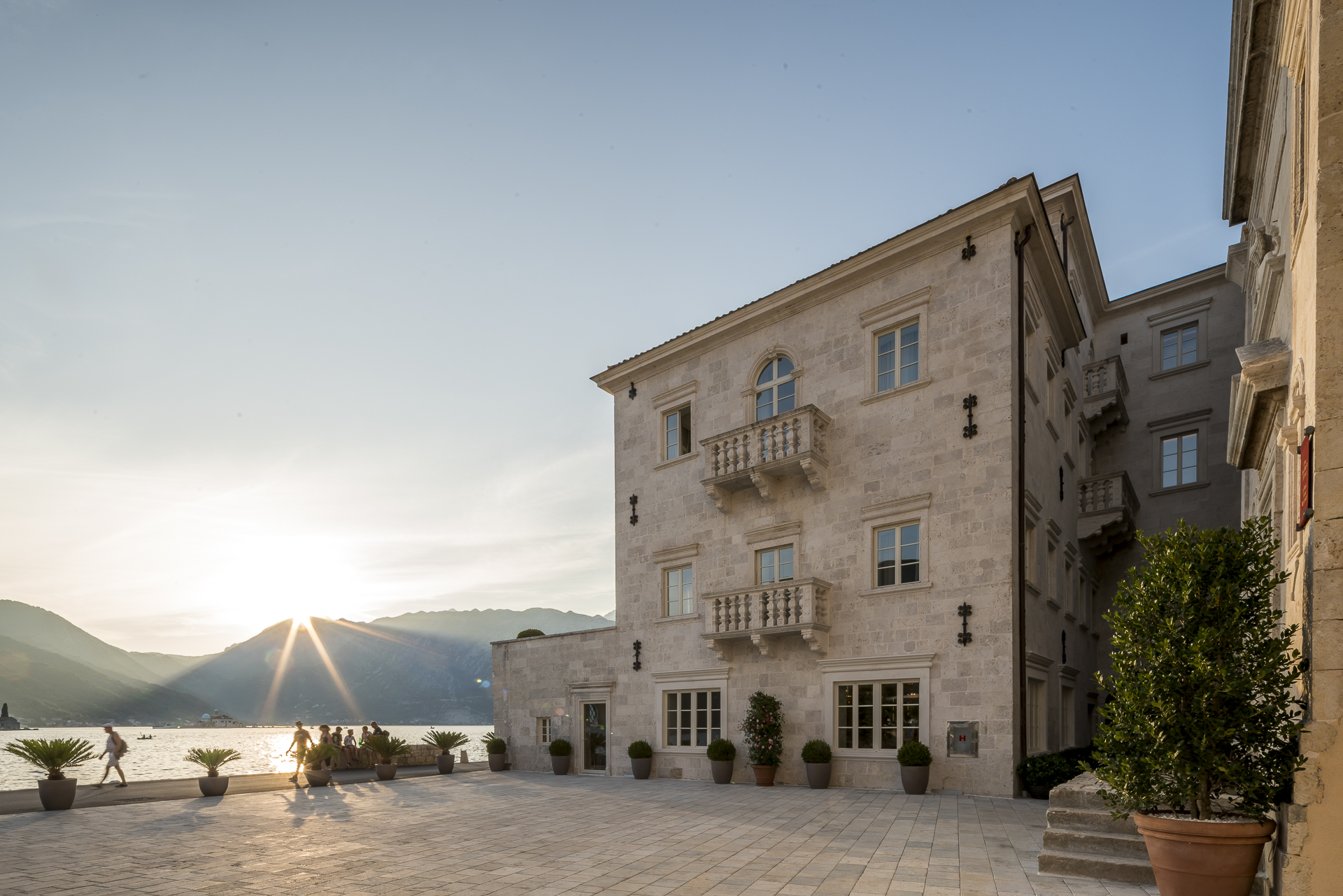 Sonnenuntergang Hotel Perast