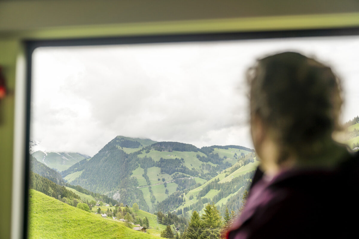 Blick aus dem Postautofenster