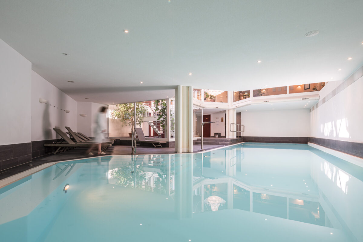 Pool Golfhotel Saanenmöser